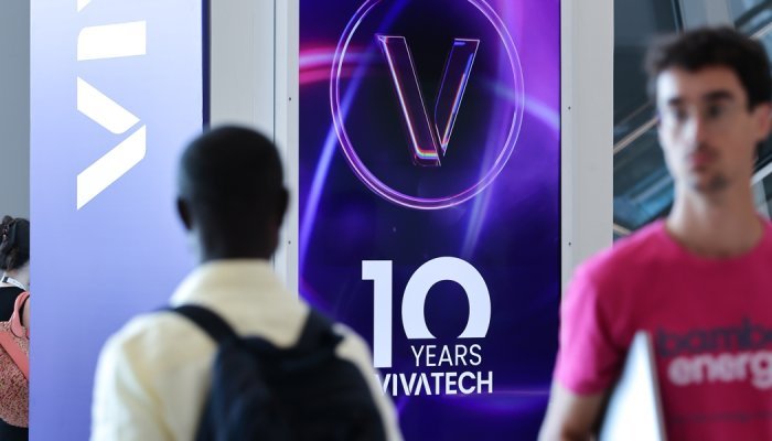 Perfume and AI на VivaTech 2026: цифровизация подбора ароматов: релевантная иллюстрация по бренду или событию